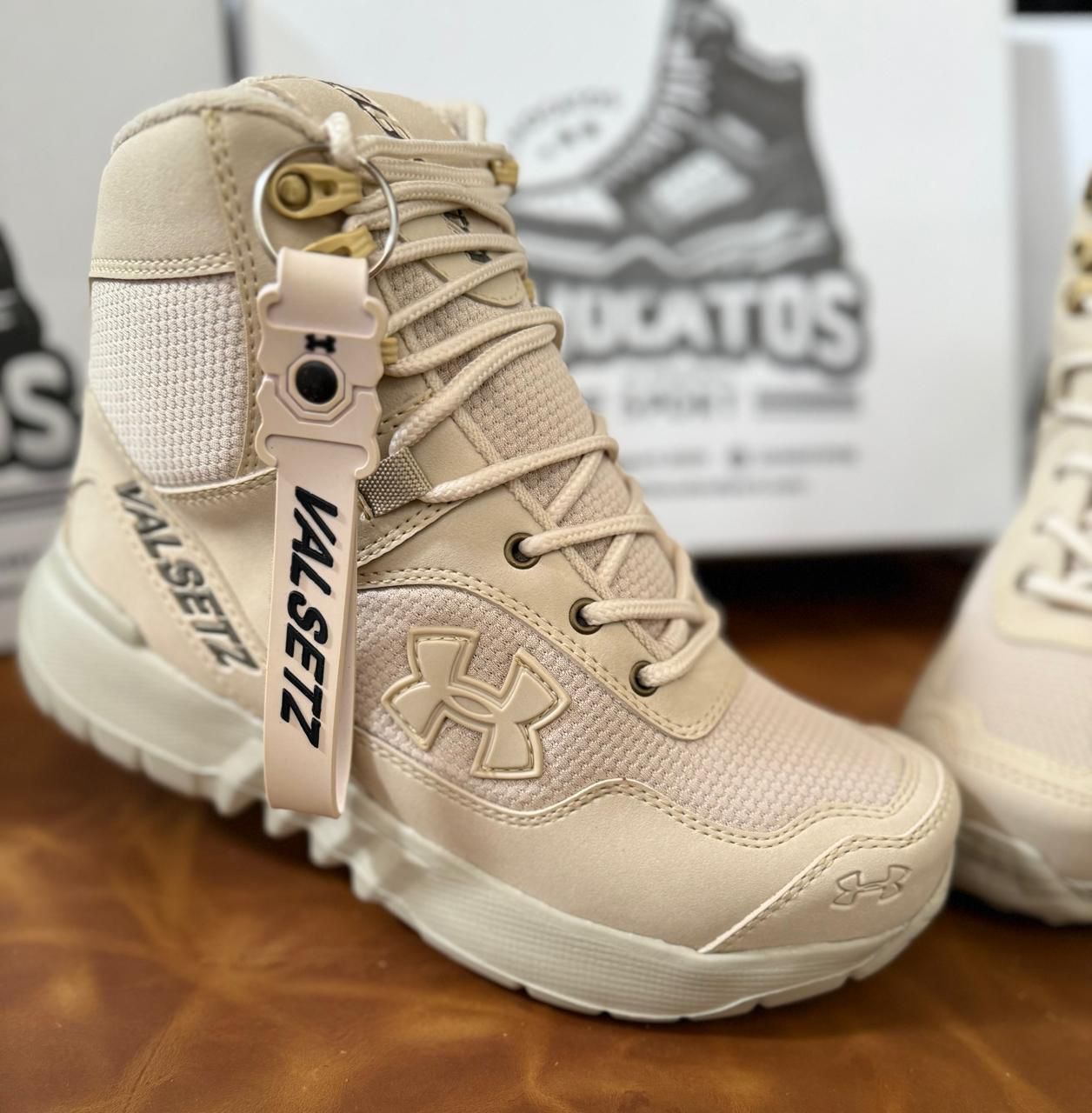 BOTA UNDER ARMOUR EVA LA # 1