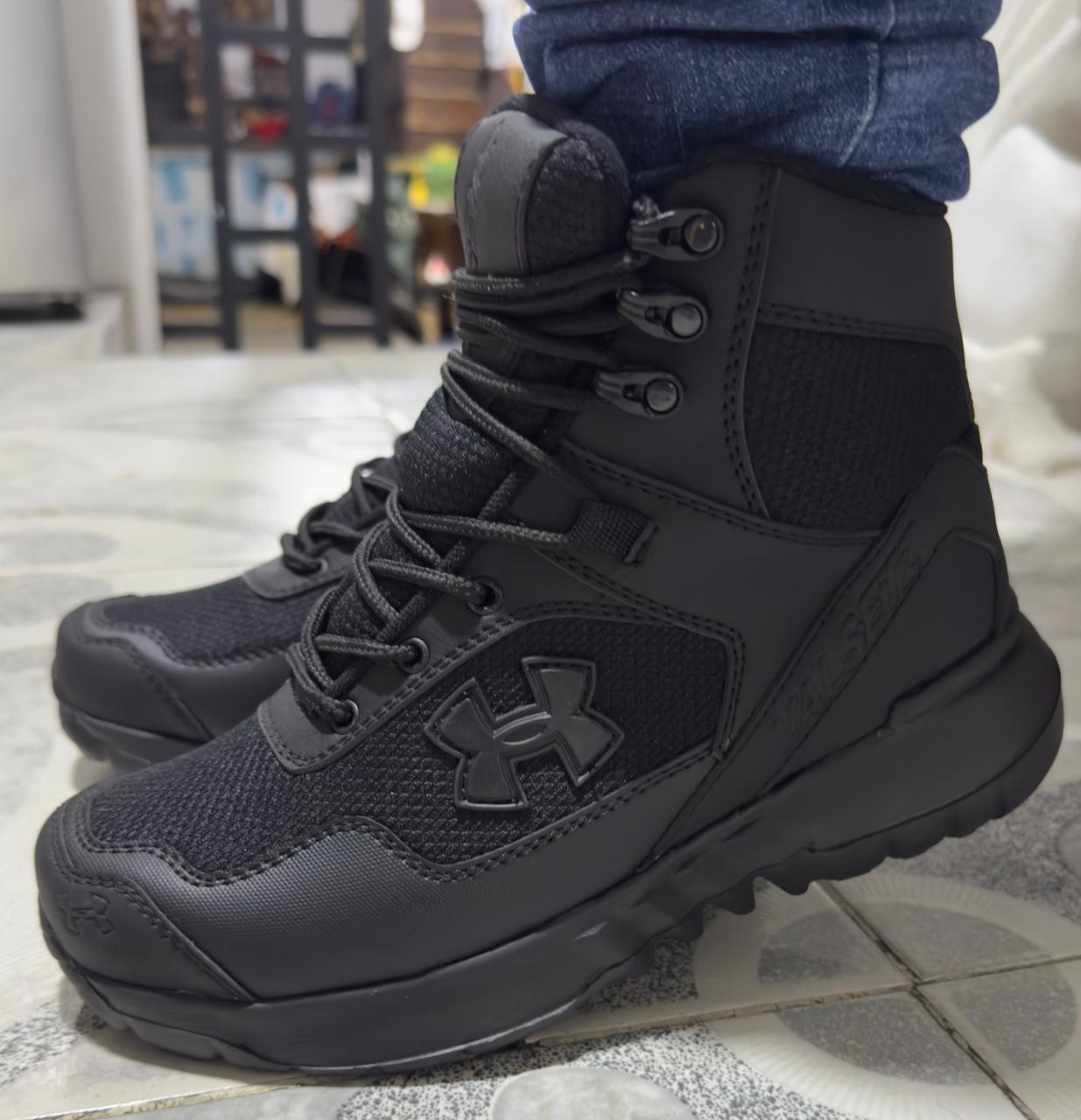 BOTA UNDER ARMOUR EVA LA # 1